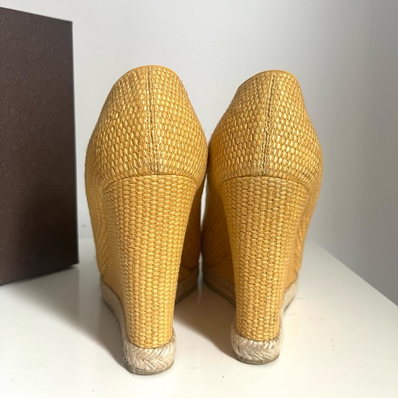 AUTHENTIC GUCCI YELLOW WEDGES - Picture 11 of 15